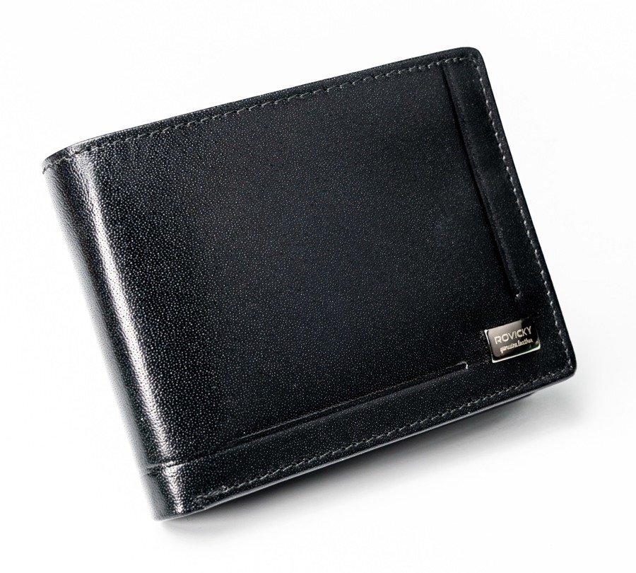 E-shop Kompaktná čierna peňaženka vyrobená z kvalitnej RFID prírodnej kože - Rovicky
