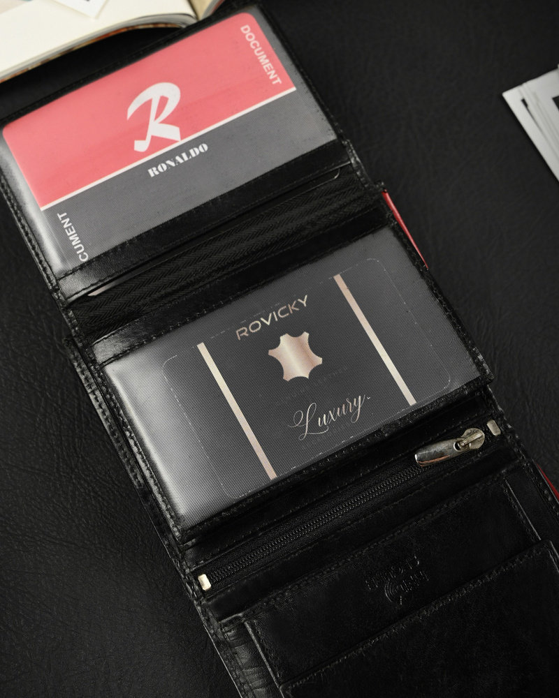 E-shop Kožená peňaženka so zapínaním a RFID systémom - Ronaldo