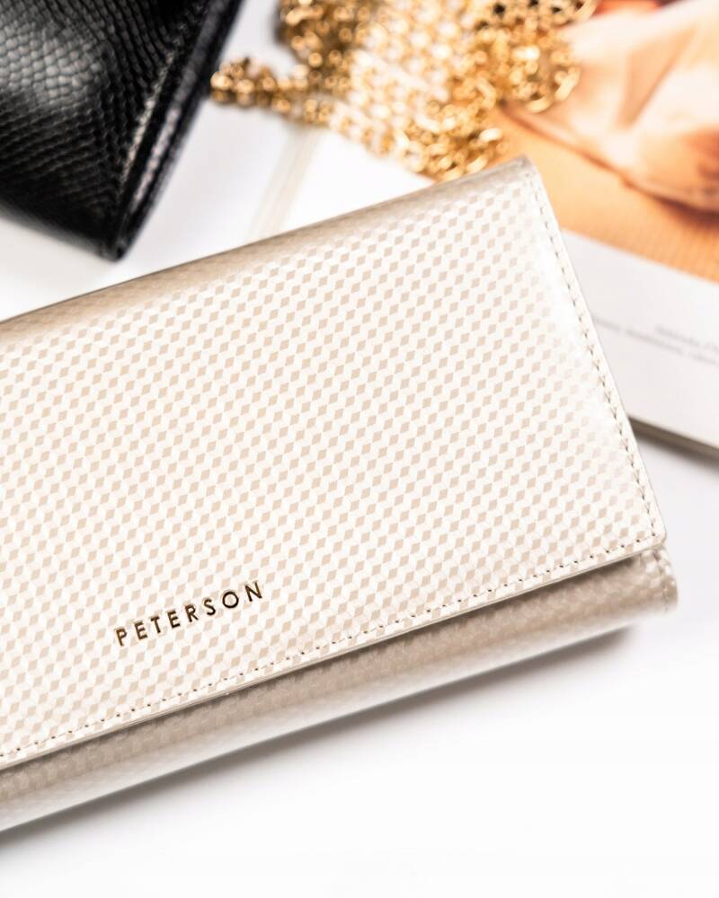 Elegantná, kožená dámska peňaženka na patentku - Peterson