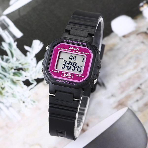 CASIO KIDS WATCH LA-20WH-4ADF + BOX