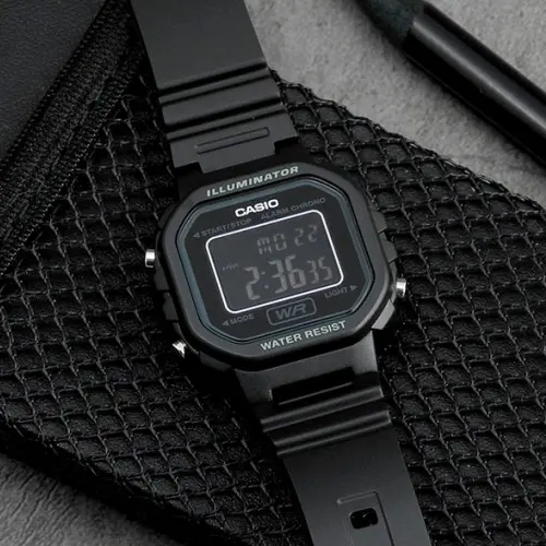 ZEGAREK DZIECIĘCY CASIO LA-20WH-1BDF + BOX