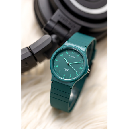 Unisex Casio MQ-24B-3BDF watch + BOX