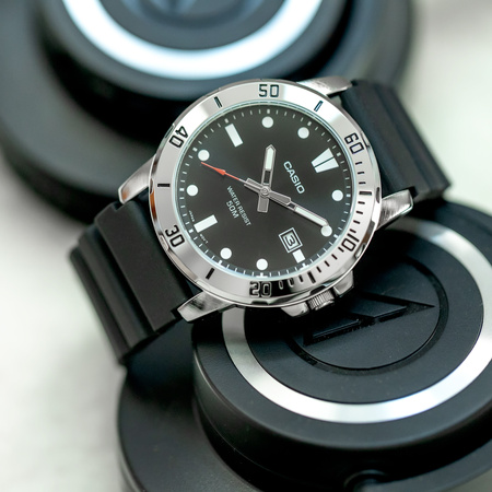 CASIO MTP-VD01-1E MEN'S WATCH (zd169g) + BOX