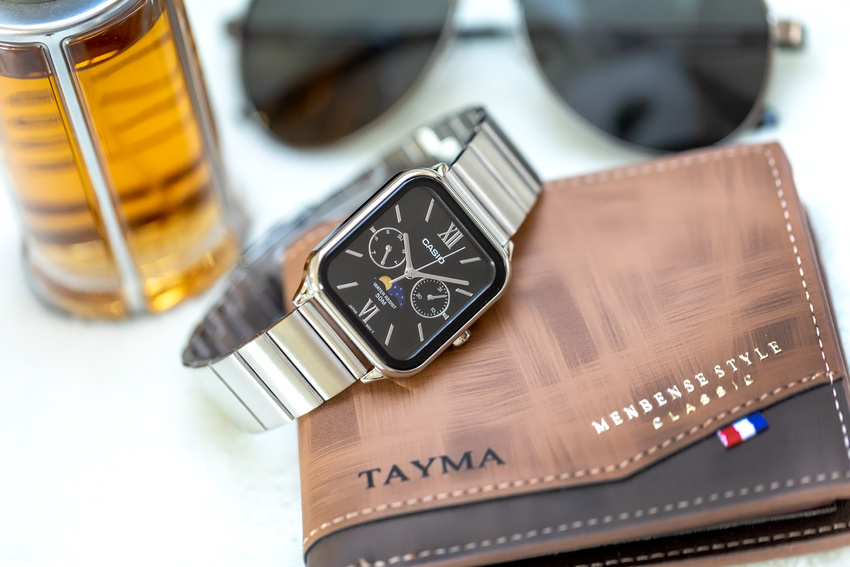 CASIO MEN'S WATCH MTP-M305D-1A2 + BOX