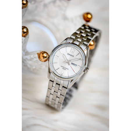 Casio LTP-1335D-7A Women's Watch (zd644e) + BOX