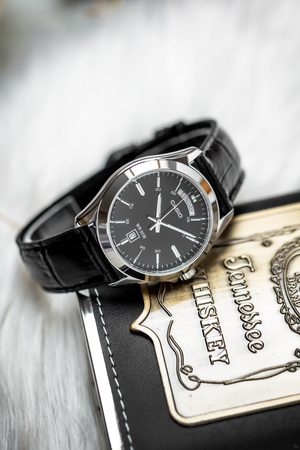 CASIO MTP-1370L-1A MEN'S WATCH (zd116b) + BOX