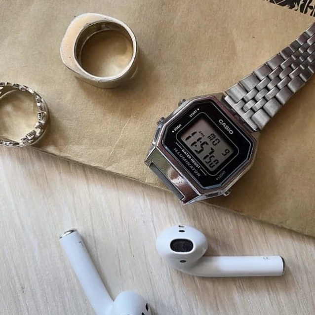 CASIO VINTAGE LA680WA-1 WOMEN'S WATCH (zd631a) + BOX