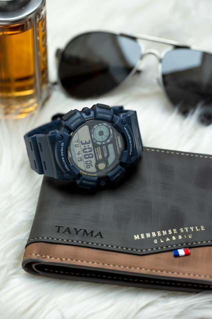 CASIO Digital Moonphase Men's WATCH WS-1500H-2AVEF + BOX