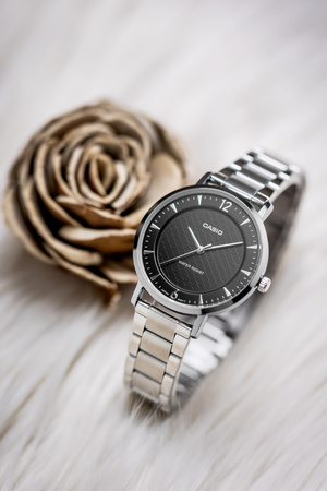 ZEGAREK DAMSKI CASIO  LTP-VT04D-1A (zd659a) + BOX