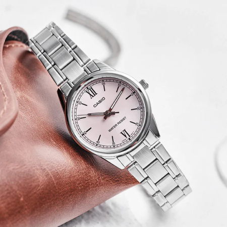 CASIO LTP-V005D-4B2 WOMEN'S WATCH (zd586h) + BOX