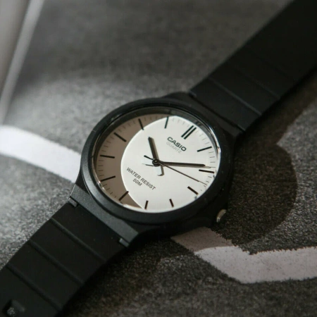 CASIO MEN'S WATCH MW-240-7E (zd166i) - CLASSIC + BOX