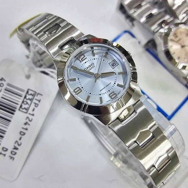CASIO WOMEN'S WATCH LTP-1241D-2A + BOX