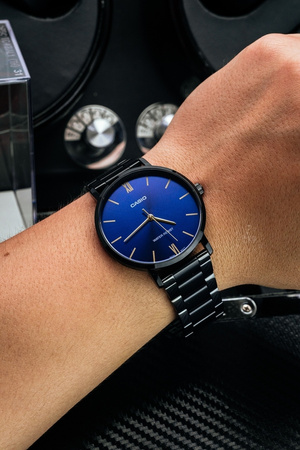 Casio Men's Watch MTP-VT01B-2B + BOX