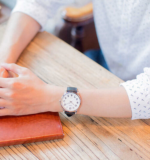 CASIO LTP-1303L-7BVDF WOMEN'S WATCH (zd590a) + BOX