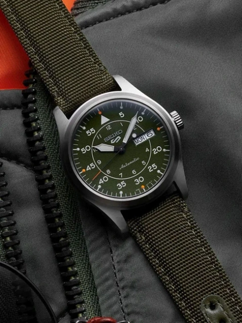 SEIKO MEN'S WATCH SRPH29K1+ BOX