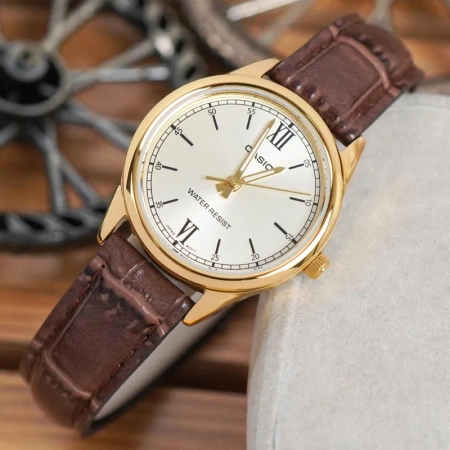 Zegarek Damski Casio Collection LTP-V005GL-9BUDF (zd582k) + BOX