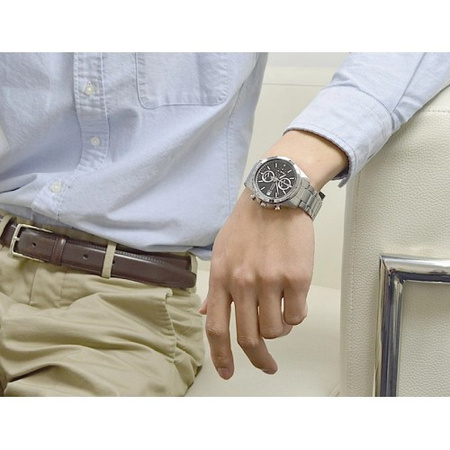 MEN'S WATCH SEIKO CHRONOGRAPH CASUAL QUARTZ SBTR005 + BOX