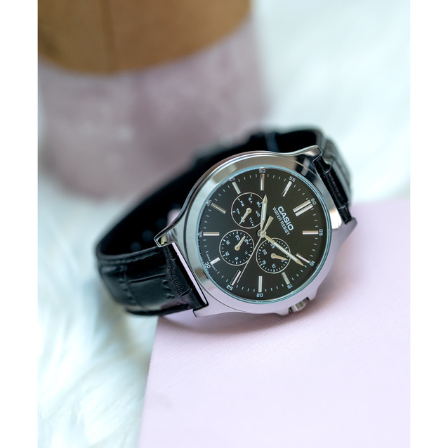 CASIO MTP-V300L-1A MEN'S WATCH (zd085b) + BOX