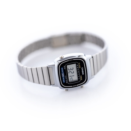 CASIO VINTAGE LA670WA-1D WOMEN'S WATCH (zd597c) + BOX