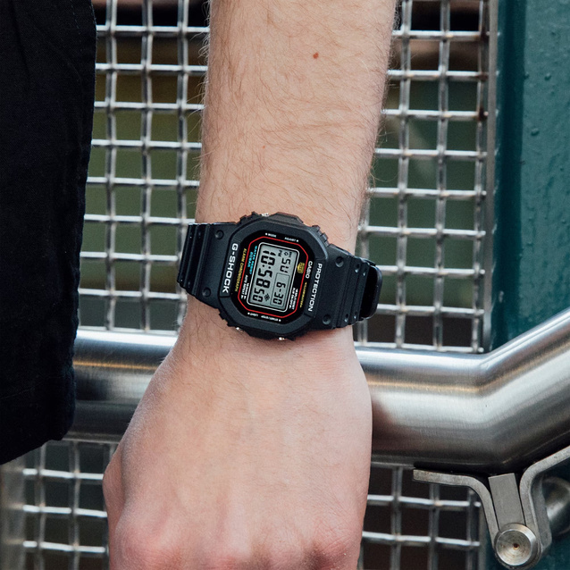 Zegarek Casio G-Shock DW-5600RL-1D (zd234b)