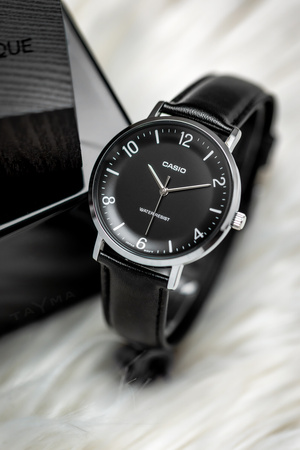 ZEGAREK MĘSKI CASIO  MTP-VT03L-1B + BOX