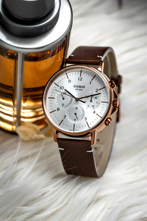 ZEGAREK MĘSKI CASIO MTP-E321RL-5A (zd190b) + BOX