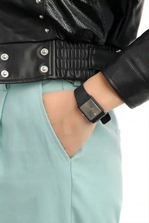 CASIO MQ-38-8A WOMEN'S WATCH (zd598p) + BOX