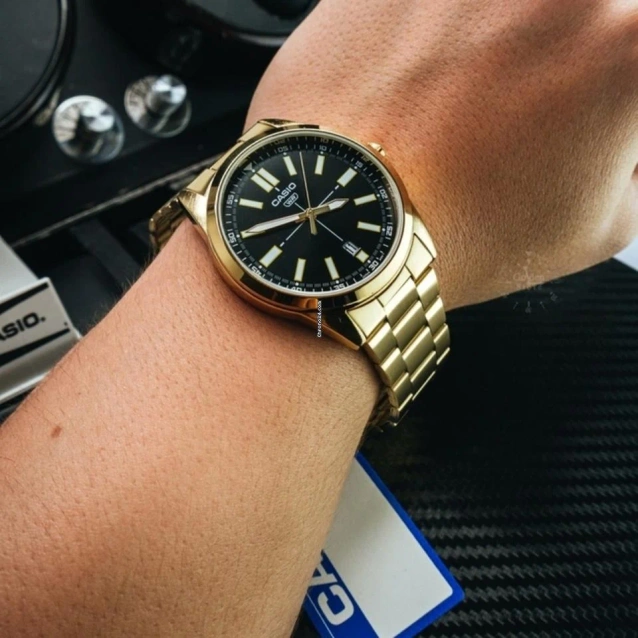 CASIO MEN'S WATCH MTP-VD02G-1E (zd217c) + BOX