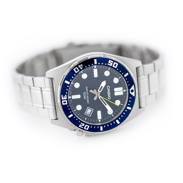 Casio MTD-135D-2A Men's Watch + BOX