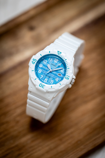 Casio Women's Watch LRW-200H-2CVDF + BOX