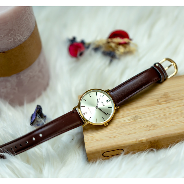 Casio LTP-VT01GL-9B Women's Watch + BOX