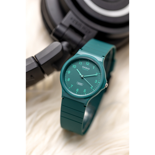 Unisex Casio MQ-24B-3BDF watch + BOX