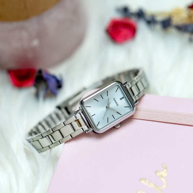 CASIO WOMEN'S WATCH LTP-V009D-2E + BOX