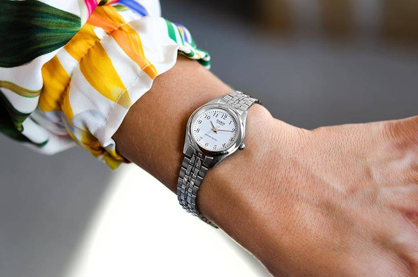 CASIO LTP-1129A-7BH WOMEN'S WATCH (zd602a) + BOX