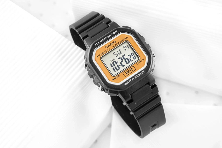 CASIO KIDS WATCH LA-20WH-9ADF + BOX