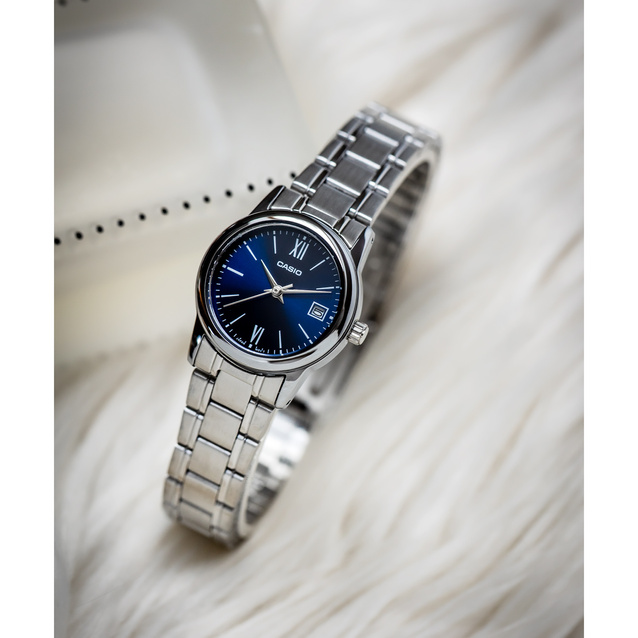 Casio Women's Watch LTP-V002D-2B3UDF + BOX