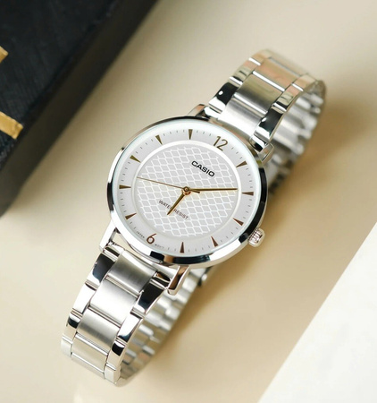 ZEGAREK DAMSKI CASIO  LTP-VT04D-7A (zd659d) + BOX