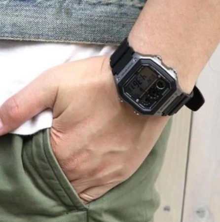 Casio Sports AE-1300WH-8A watch + BOX