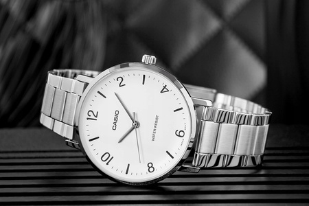 ZEGAREK MĘSKI CASIO  MTP-VT03D-7B + BOX