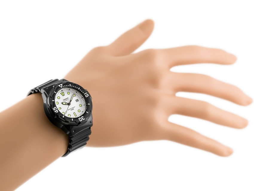 ZEGAREK DAMSKI CASIO LRW-200H 7E1V (zd557h) + BOX