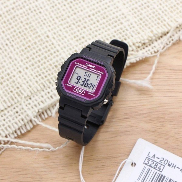 ZEGAREK DZIECIĘCY CASIO LA-20WH-4ADF  + BOX