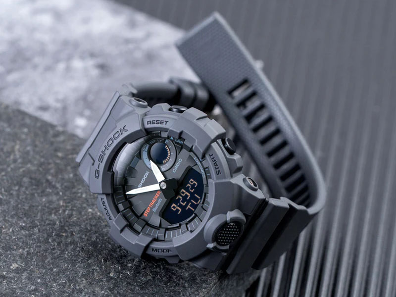 ZEGAREK MĘSKI CASIO G-SHOCK G-SQUAD GBA-800-8AER