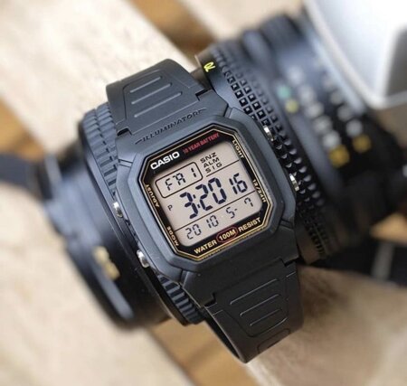 ZEGAREK MĘSKI CASIO W-800HG-9AVDF KLASYKA + BOX